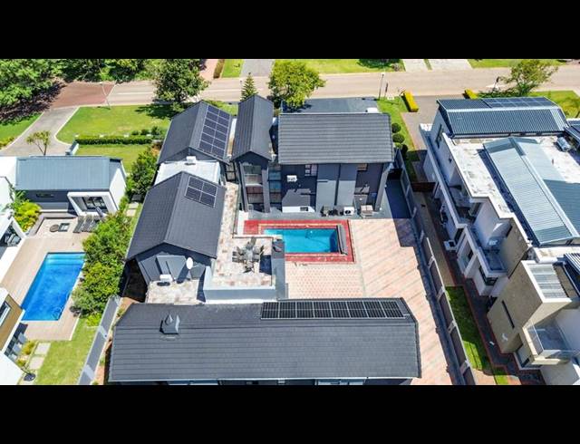 4 BEDROOM HOUSE FOR SALE IN COPPERLEAF ESTATE